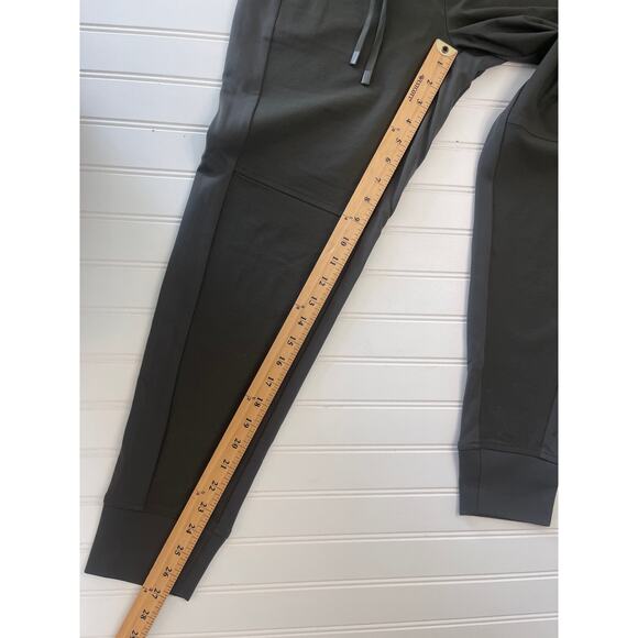 Athleta Headlands Hybrid Trek Jogger Green Travel Outdoors Size Womens 2P - Picture 5 of 9